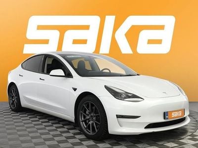 Käytetty 2021 Tesla Model 3 Sedan | 25 490 € (Perustarjous)