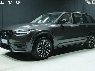 Harmaa Käytetty 2023 Volvo XC90 Performance Katumaasturi | 56 600 € (Hieman kallis)