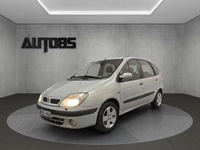 Käytetty Renault Scénic 107 HP (78 kW) 2002 Tila-auto