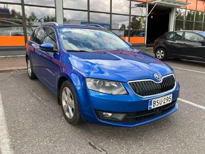 käytetty Skoda Octavia Combi 1,6 TDI Style DSG |