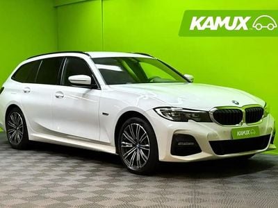 Valkoinen Käytetty 2022 BMW 320e M Sport Farmari | 27 490 €