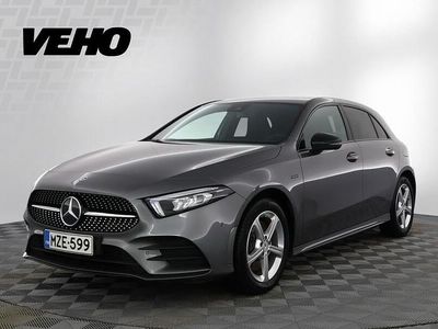 Käytetty Mercedes A250 Business 160 HP (117 kW) 2021 Harmaa Viistoperä