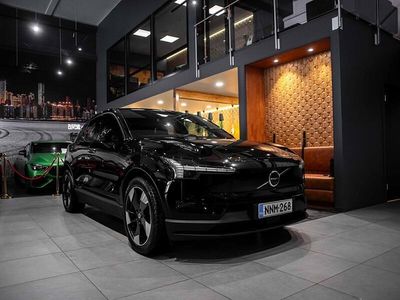 Musta Käytetty 2024 Volvo EX30 Performance Katumaasturi | 35 180 € (Perustarjous)