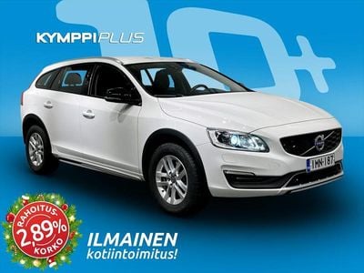 Käytetty 2016 Volvo V60 CC Business Edition Farmari | 16 470 € (Perustarjous)