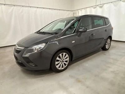 Käytetty Opel Zafira Tourer Innovation 140 HP (102 kW) 2016 Hopea / harmaa Tila-auto