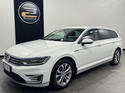 Valkoinen Käytetty 2018 VW Passat Comfortline Farmari | 14 600 € (Hyvä tarjous)