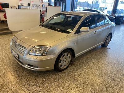 käytetty Toyota Avensis 1,6 VVT-i Linea Terra 4ov - 1.omistajalta, vähän ajettu , ketjukone