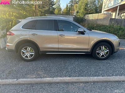 Porsche Cayenne S E-Hybrid