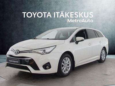 Valkoinen Käytetty 2017 Toyota Avensis Multidrive S Farmari | 18 990 € (Perustarjous)