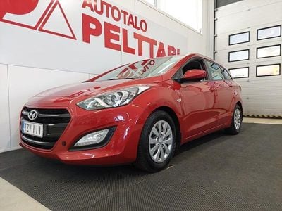 Punainen Käytetty 2015 Hyundai i30 Classic Farmari | 10 500 € (Hieman kallis)