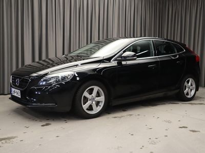 käytetty Volvo V40 D2 Business aut *Webasto, hyvin huollettu, hyvät renkaat*