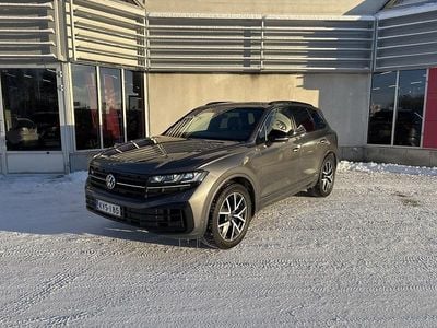 Harmaa Käytetty 2024 VW Touareg R Katumaasturi | 84 900 €