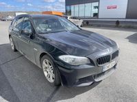 käytetty BMW 530 F11 Touring xDrive M-sport ** HUD | Adapt.vak | Panorama | Vetokoukku | Muistipenkki | Hifit | P.tutkat **
