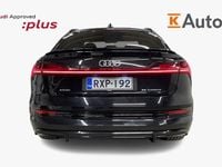 Käytetty Audi e-tron Sportback S-Line 300 kW (408 HP) 2022 Musta Katumaasturi
