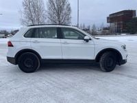Käytetty VW Tiguan Comfortline 180 HP (132 kW) 2017 Valkoinen Katumaasturi