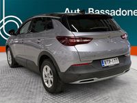 Käytetty Opel Grandland X Innovation 131 HP (96 kW) 2018 Katumaasturi