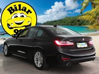 käytetty BMW 330e 330 G20 SedanxDrive Business Sport *Vakkari / Hifit / Sporttipenkit / Shadowline / Kaistavahti / Navi / Apple&Android* - *OSTA NYT, MAKSA TOUKOKUUSSA!* -