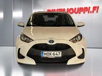 Käytetty Toyota Yaris Hybrid Active 116 HP (85 kW) 2022 Valkoinen Viistoperä