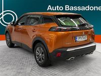 Käytetty Peugeot 2008 Active 131 HP (96 kW) 2022 Katumaasturi