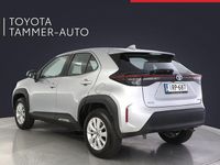 Käytetty Toyota Yaris Cross Active 116 HP (85 kW) 2024 Hopea Katumaasturi