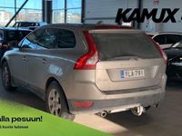 käytetty Volvo XC60 D5 AWD Summum aut / Juuri saapunut! / Webasto / Vetokoukku / Hyvä huoltohistoria/ Jakohihna vaihdett