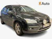 Käytetty Ford Focus 101 HP (74 kW) 2006 Musta Viistoperä