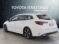 Käytetty Toyota Corolla Edition 140 HP (102 kW) 2023 Valkoinen Farmari