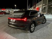 Käytetty Audi e-tron Advanced Plus 230 kW (313 HP) 2021 Katumaasturi