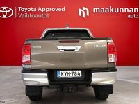 Käytetty Toyota HiLux Active 150 HP (110 kW) 2023 Ruskea (beige) Nouto