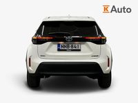 Käytetty Toyota Yaris Cross Business Edition 116 HP (85 kW) 2023 Valkoinen Katumaasturi