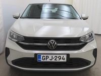 Käytetty VW Taigo Comfortline 95 HP (69 kW) 2023 Harmaa Katumaasturi