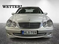 Käytetty Mercedes C180 143 HP (105 kW) 2005 Harmaa Sedan