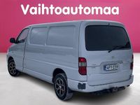Käytetty Toyota HiAce 95 HP (69 kW) 2008 Van