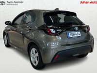 Käytetty Toyota Yaris Hybrid Active 116 HP (85 kW) 2020 Viistoperä