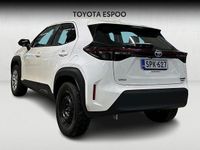 Käytetty Toyota Yaris Cross Business Edition 116 HP (85 kW) 2023 Valkoinen Katumaasturi