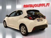 Käytetty Toyota Yaris Hybrid Active 116 HP (85 kW) 2022 Viistoperä