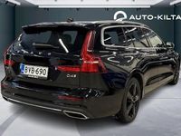 Käytetty Volvo V60 Inscription 190 HP (139 kW) 2018 Musta Farmari