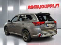 Käytetty Mitsubishi Outlander P-HEV Instyle 135 HP (99 kW) 2019 Katumaasturi