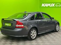 Käytetty Volvo S40 Momentum 140 HP (102 kW) 2005 Hopea / harmaa Sedan