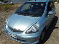 käytetty Honda Jazz 5D 1,4i LS VSA !! HYVÄKUNTOINEN JA TALOUDELLINEN KÄYTTÖAUTO EDULLISEEN HINTAAN !!