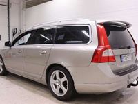 käytetty Volvo V70 2,5T Momentum aut kaasu / bensa - Autom.vaihteisto