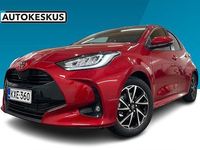 Käytetty Toyota Yaris Plus 114 HP (83 kW) 2025 Punainen Viistoperä