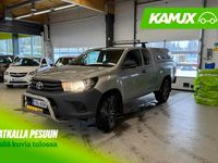 Käytetty Toyota HiLux 150 HP (110 kW) 2018 Hopea / harmaa Nouto