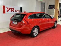 käytetty Volvo V60 T3 Kinetic - 2 omist. suomi auto/täydellinen huoltokirja/city safety-järjestelmä/vetokoukku