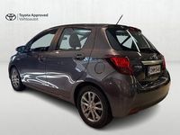 Käytetty Toyota Yaris Active 72 HP (52 kW) 2016 Harmaa Viistoperä