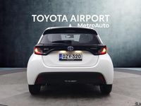 Käytetty Toyota Yaris Hybrid Active 116 HP (85 kW) 2023 Valkoinen Viistoperä