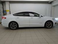 käytetty Ford Mondeo 2,0 187hv Hybrid eCVT Titanium HEV 4-ovinen