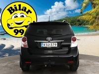 käytetty Toyota Verso 1,8 Valvematic Active Edition Multidrive S 7p** Webasto / P.kamera / Koukku / Vakkari / Navi / Tutkat - *OSTA NYT, MAKSA KESÄKUUSSA!* -