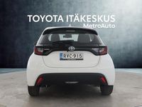Käytetty Toyota Yaris Hybrid Active 116 HP (85 kW) 2023 Valkoinen Viistoperä