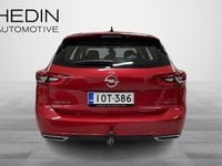 Käytetty Opel Insignia Innovation 174 HP (127 kW) 2022 Punainen Farmari